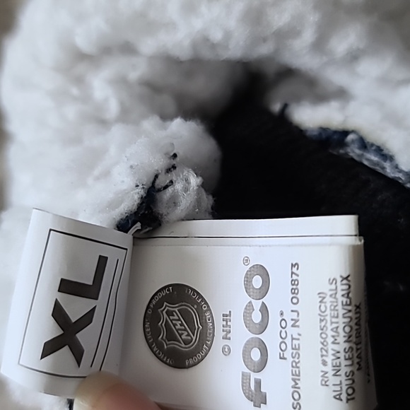 10 for $25 - Foco NHL Infant XL Soft Sole Blue Toronto Maple Leafs Slippers - Picture 6 of 6